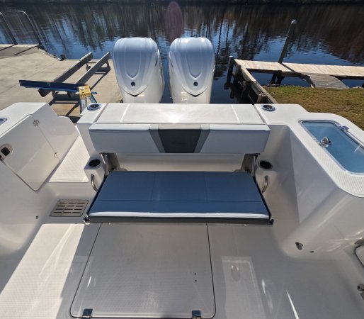 New 2026  powered Robalo Boat for sale