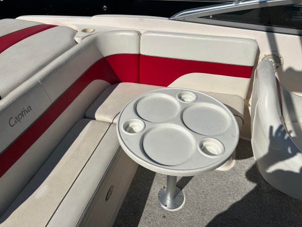 Pre-Owned 2004 Rinker for sale