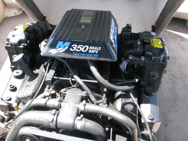 Pre-Owned 2001 Tige 20 ci Power Boat for sale