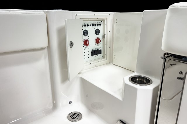 2025 R270 Battery Switches